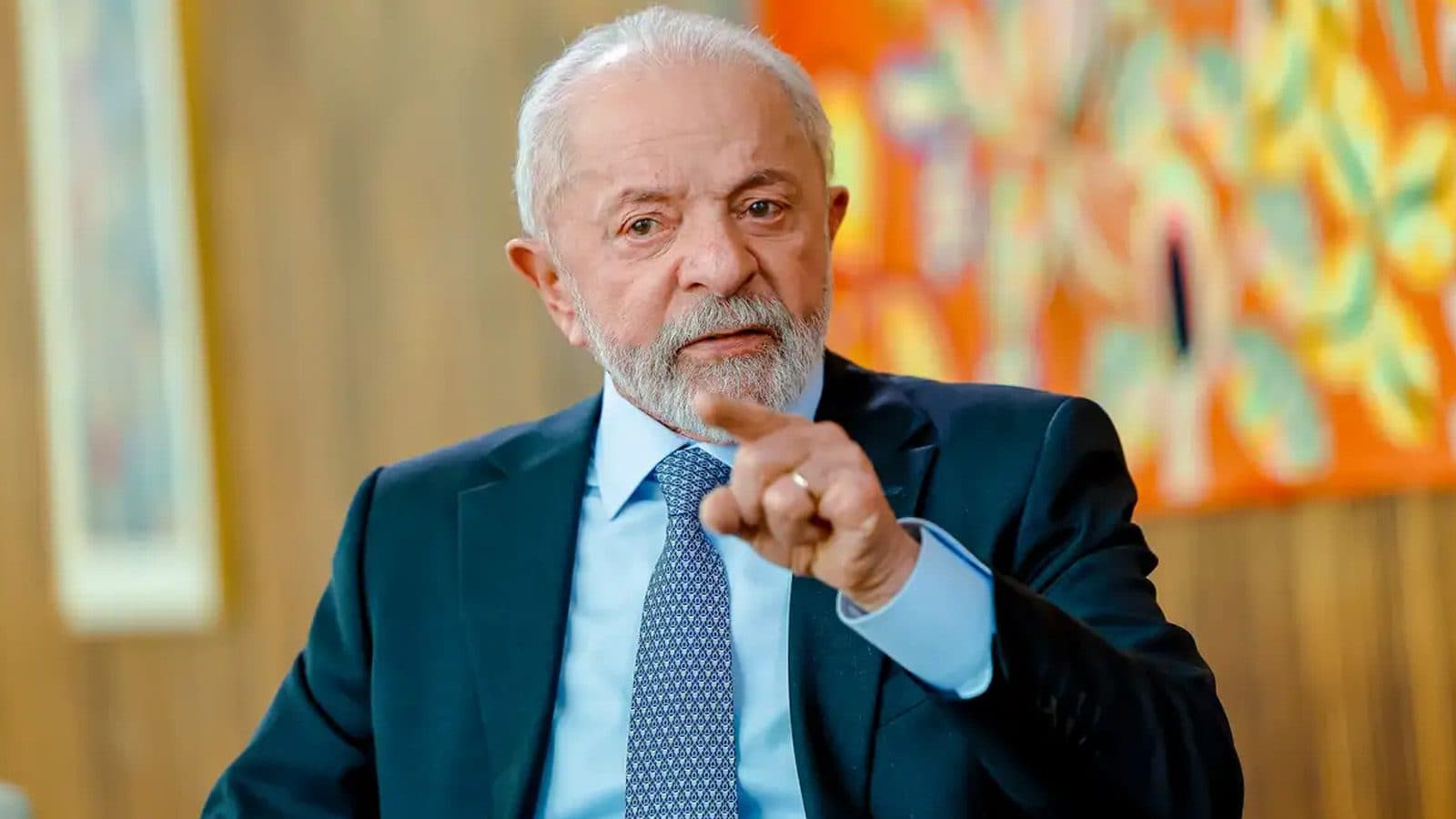 Lula durante entrevista no Palácio da Alvorada, em fotografia publicada pela TVT News em 30 de julho de 2025.