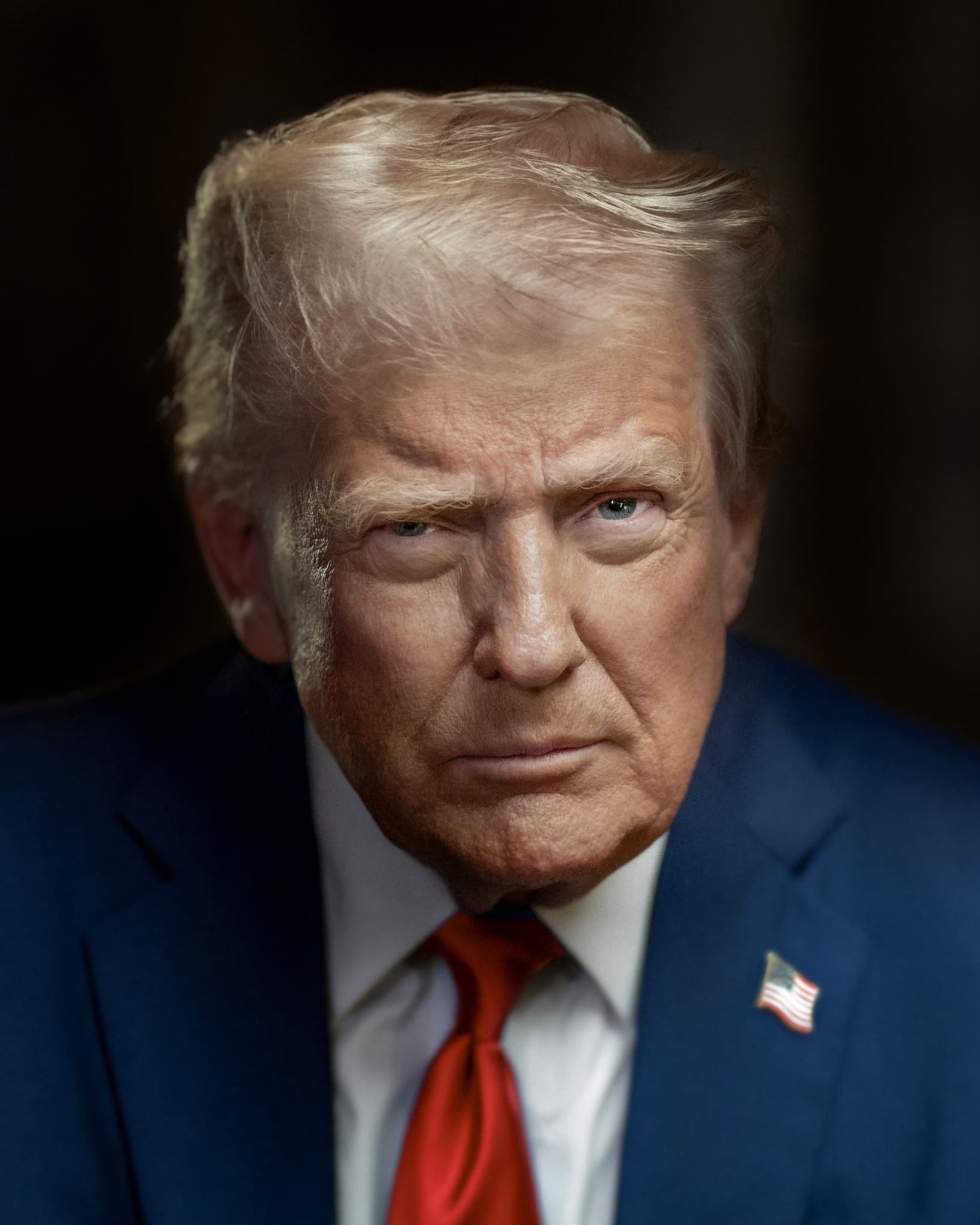 Retrato oficial de Donald Trump, fotografado em 2 de junho de 2025.